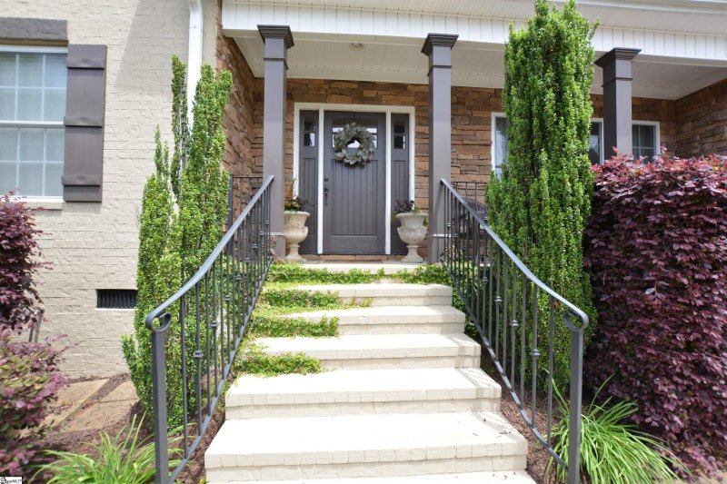 Property image 3 at 104 Kettle Oak Way, Simpsonville, SC 29680