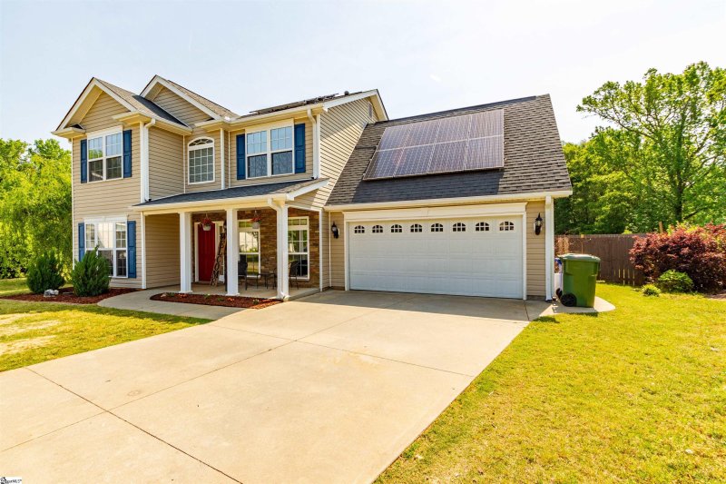 Property image 2 at 223 Silver Run Lane, Greenville, SC 29607