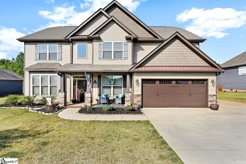 413 Golden Amber Lane