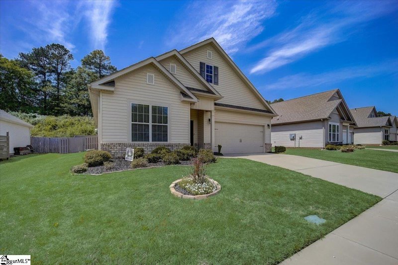 Property image 2 at 957 Deepwood Court, Boiling Springs, SC 29316-6182