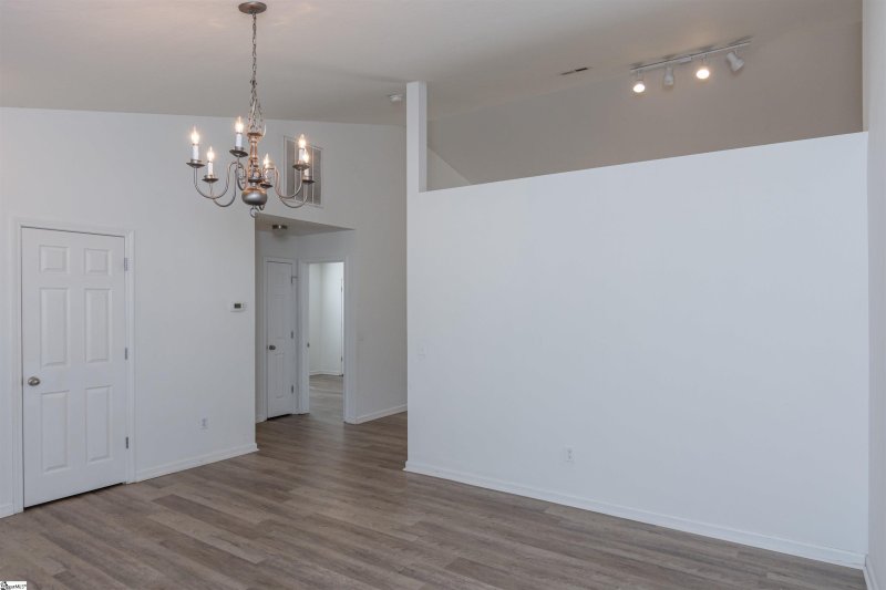 Property image 3 at 434 Bentridge Drive, Spartanburg, SC 29301