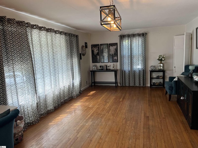 Property image 5 at 711 Dupre Drive, Spartanburg, SC 29307