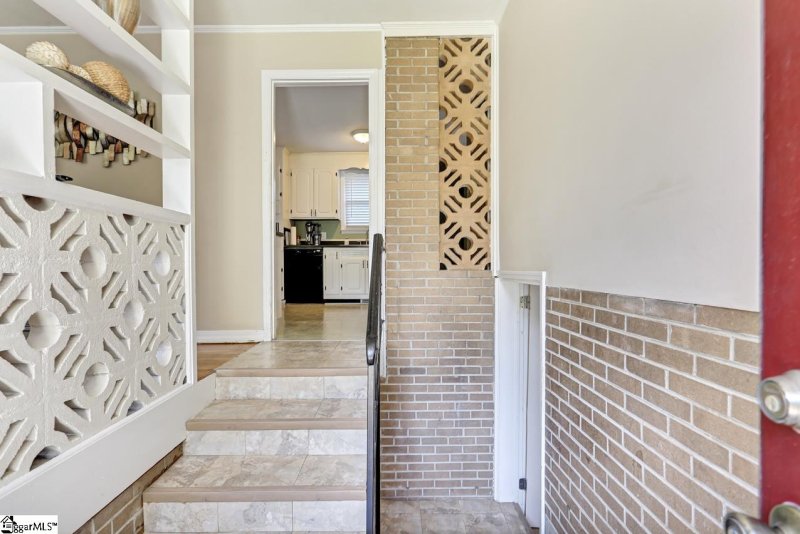 Property image 4 at 206 Fairfield Drive, Mauldin, SC 29662