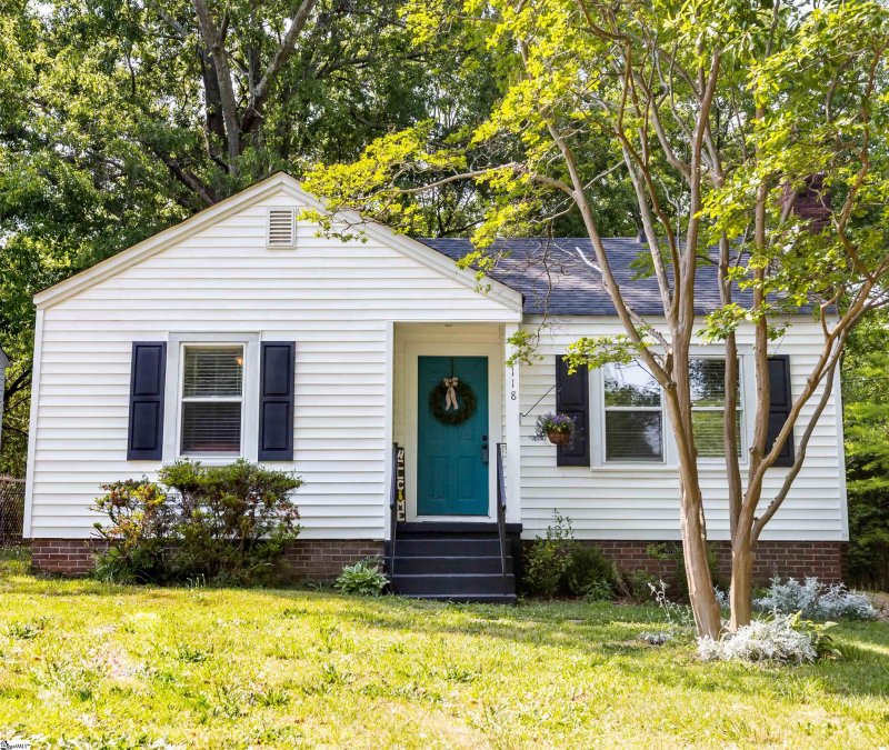 118 Bleckley Avenue
