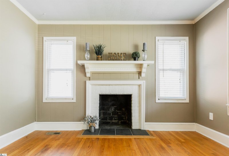 Property image 3 at 118 Bleckley Avenue, Greenville, SC 29607