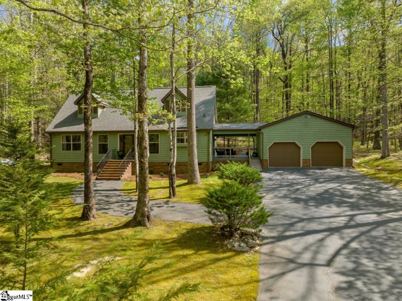 Property image 2 at 11 Birchbend, Cleveland, SC 29635