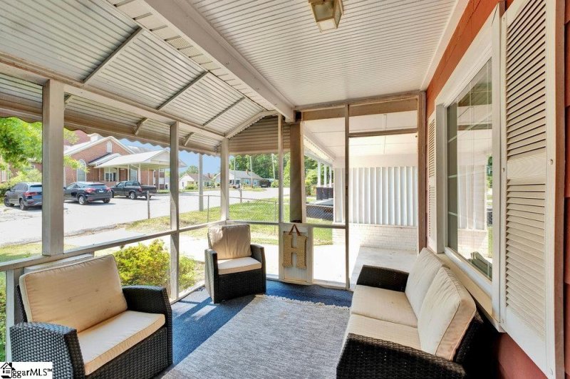 Property image 4 at 118 Park Street, Easley, SC 29640