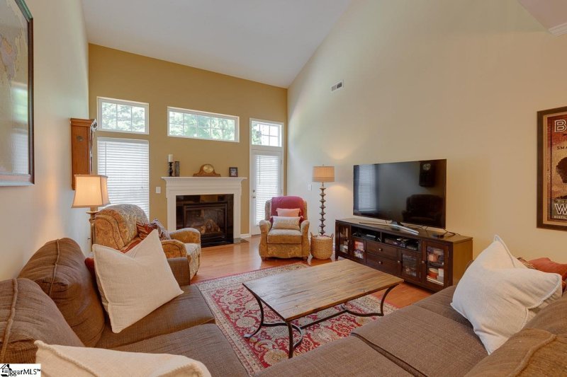 Property image 2 at 305 Majesty Court, Greenville, SC 29615