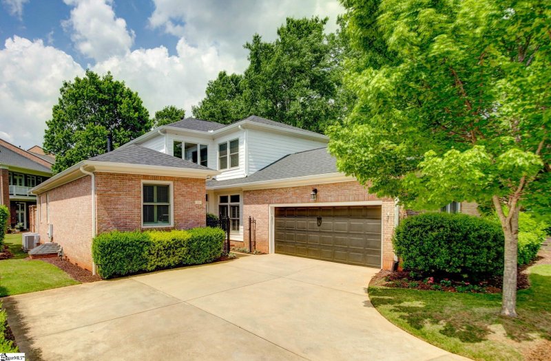 1400 Thornblade Boulevard