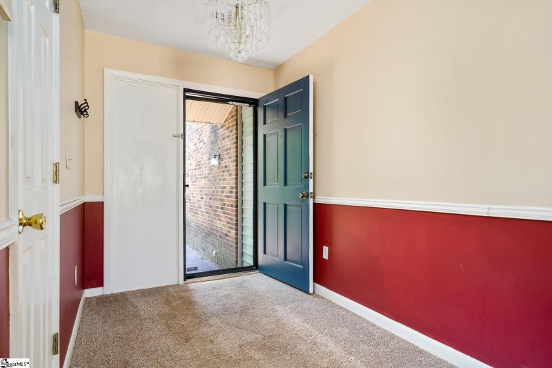 Property image 3 at 1015 Sundown Circle, Taylors, SC 29687