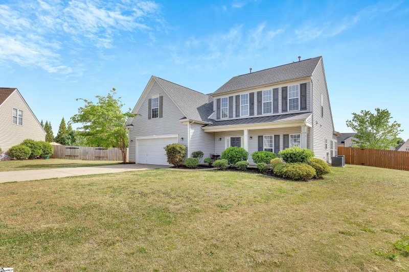 Property image 2 at 826 Yates Court, Boiling Springs, SC 29316