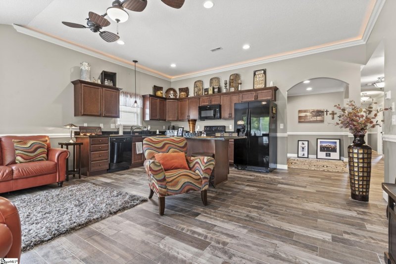 Property image 3 at 550 Wesberry Circle, Spartanburg, SC 29301-5025