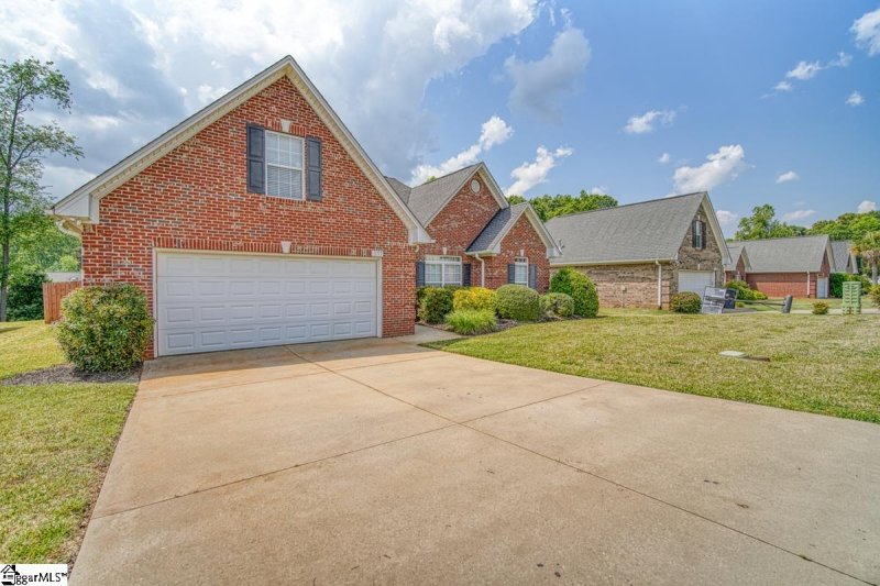 Property image 2 at 237 N Hamlet Court, Moore, SC 29369