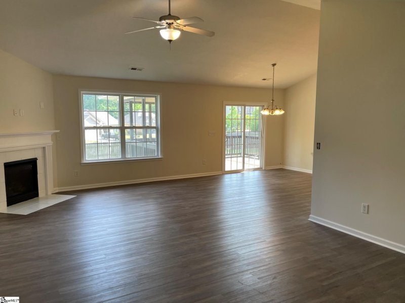 Property image 4 at 331 Collin Rogers Drive, Moore, SC 29369