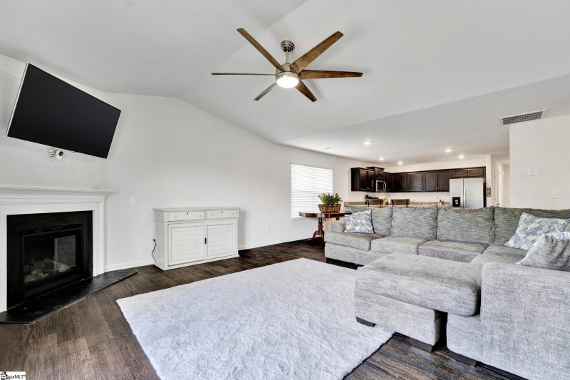 Property image 5 at 303 Millen Drive, Woodruff, SC 29388