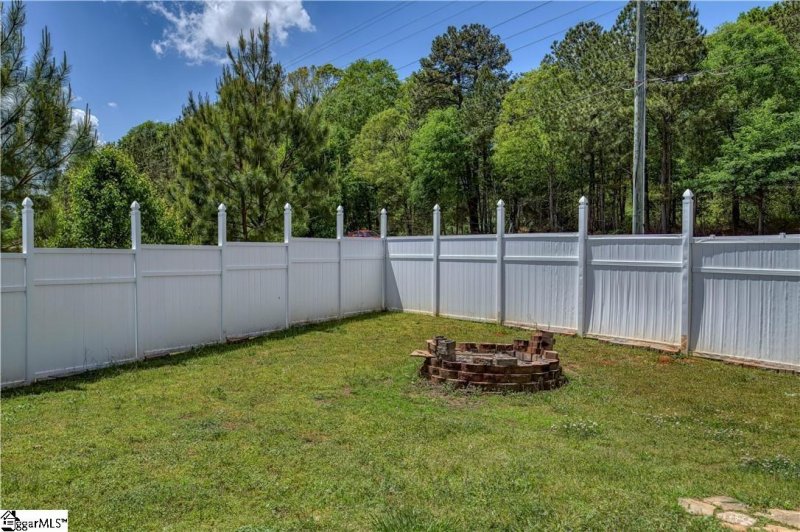 Property image 4 at 100 Carrageen Drive, Williamston, SC 29697