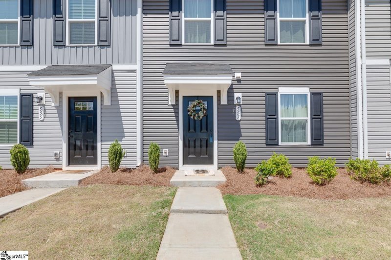 Property image 2 at 557 Hampton Townes Drive, Greenville, SC 29617