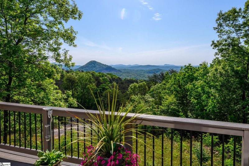 Property image 3 at 106 Springwood Drive, Pickens, SC 29671