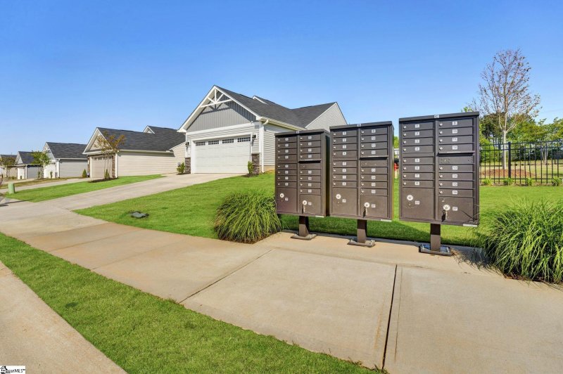 Property image 4 at 215 wellwood Way, Piedmont, SC 29673