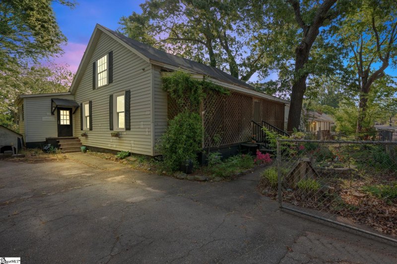 Property image 2 at 1111 Bennett Street, Greenville, SC 29611