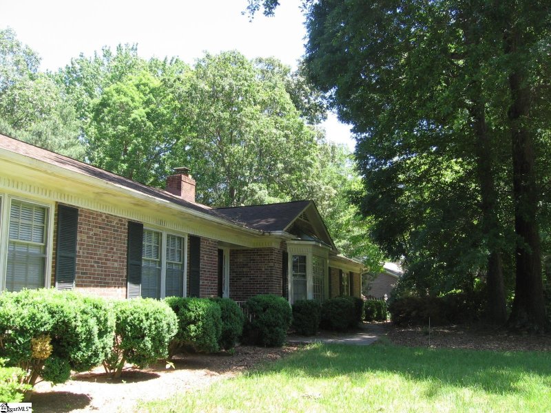 Property image 3 at 6 Gladesworth Drive, Greenville, SC 29615