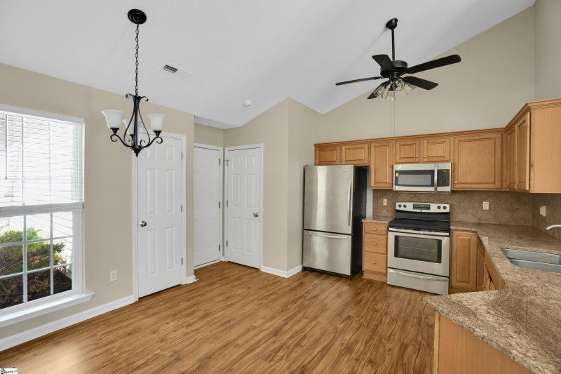 Property image 4 at 500 Plamondon Drive, Simpsonville, SC 29681