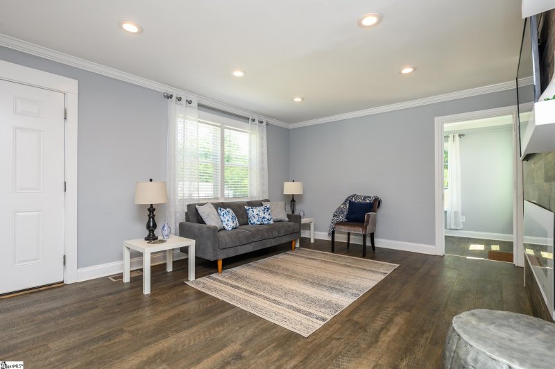 Property image 4 at 318 Crosby Circle, Greenville, SC 29605