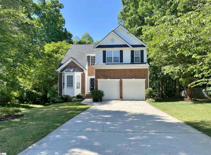 Property image 2 at 207 Stapleford Park Drive, Greenville, SC 29607