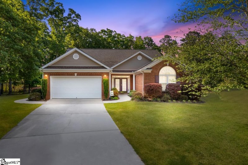 Property image 2 at 6 Taiga Court, Piedmont, SC 29673