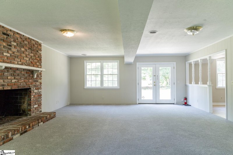 Property image 3 at 202 Brooks Road, Mauldin, SC 29662