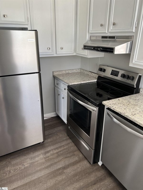 Property image 2 at 601 Cleveland 12F Street, Greenville, SC 29601