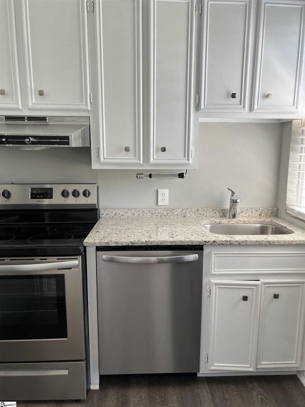 Property image 3 at 601 Cleveland 12F Street, Greenville, SC 29601