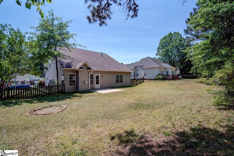 Property image 3 at 411 Chamber Lane, Moore, SC 29369