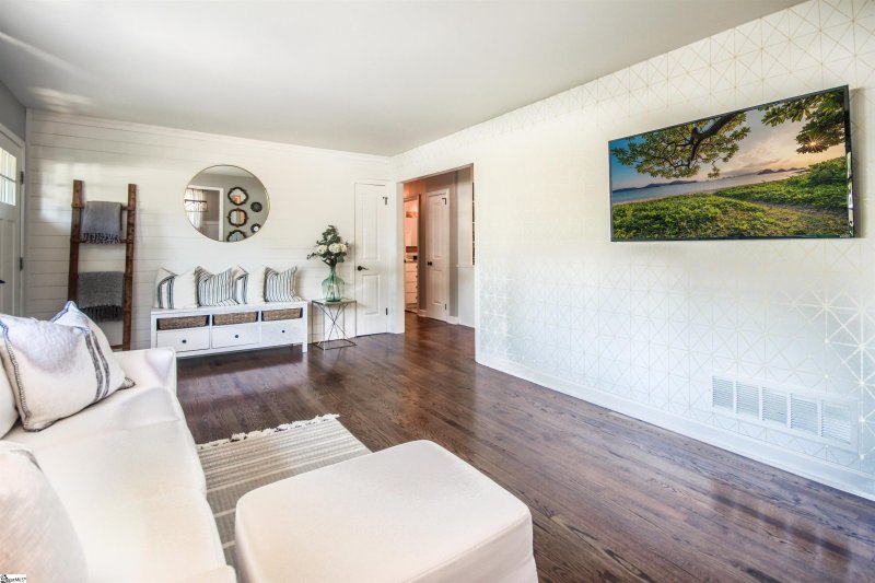 Property image 4 at 14 Hampton Court, Greenville, SC 29609