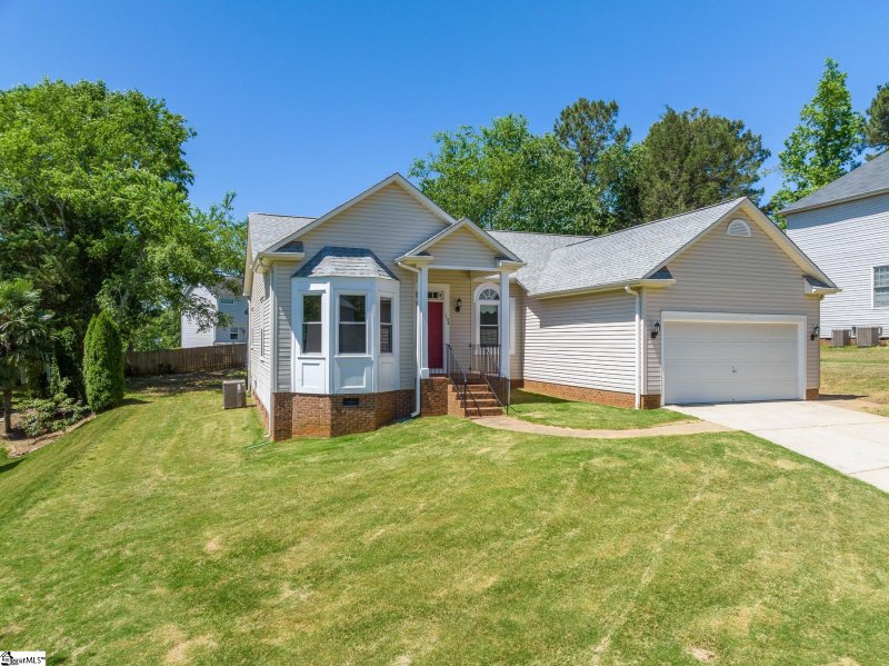 Property image 2 at 104 Fawn Ridge Way, Mauldin, SC 29662