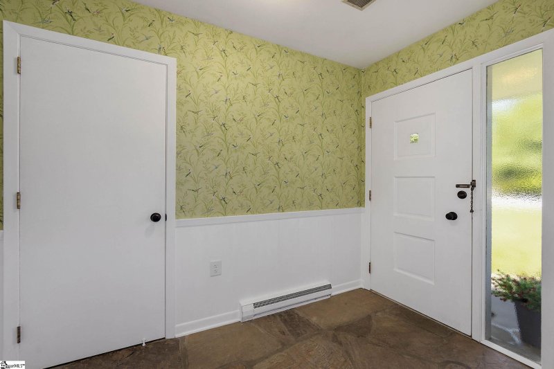 Property image 2 at 108 Adelaide Drive, Greenville, SC 29615