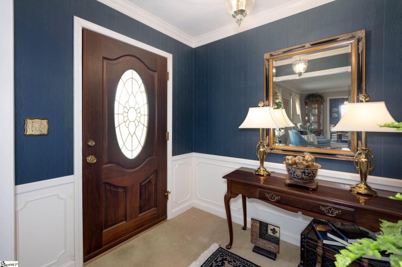 Property image 3 at 501 Confederate Circle, Taylors, SC 29687