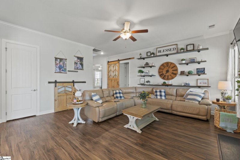 Property image 4 at 512 Ladysmith Drive, Simpsonville, SC 29681