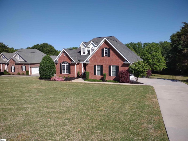 Property image 3 at 118 Birch Meadow Drive, Piedmont, SC 29673