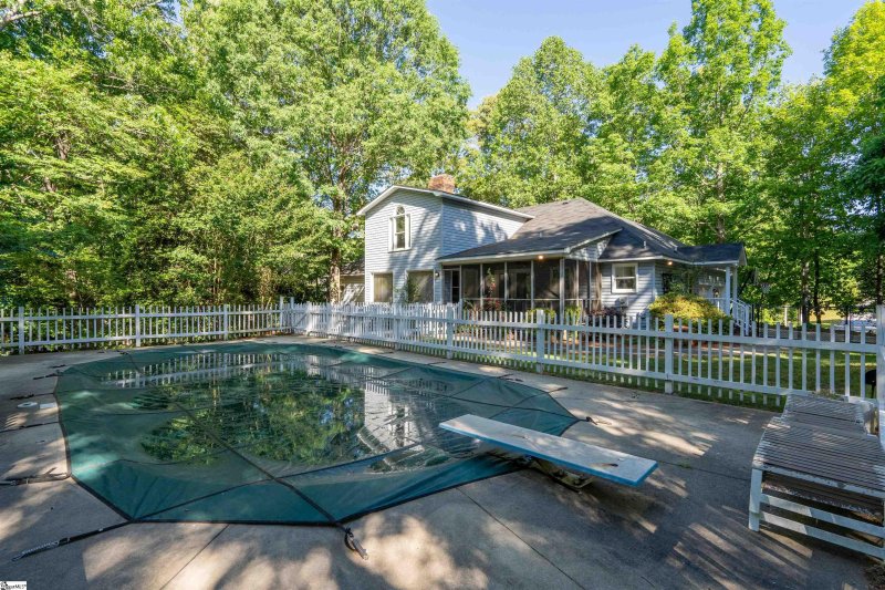 Property image 5 at 26 N WINDWARD Court, Taylors, SC 29687-6151