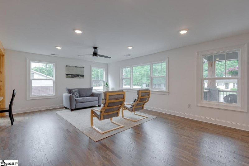 Property image 5 at 7 Cardinal Drive, Taylors, SC 29687