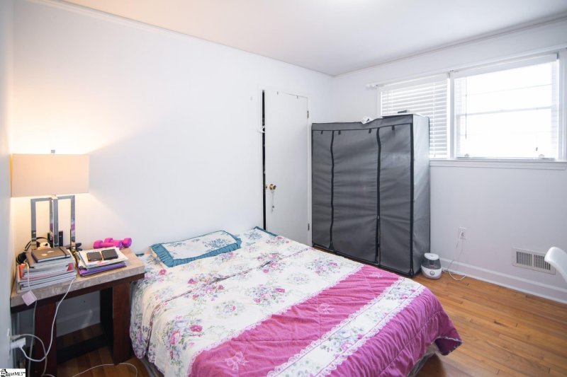 Property image 4 at 1 Ardmore Drive, Taylors, SC 29687
