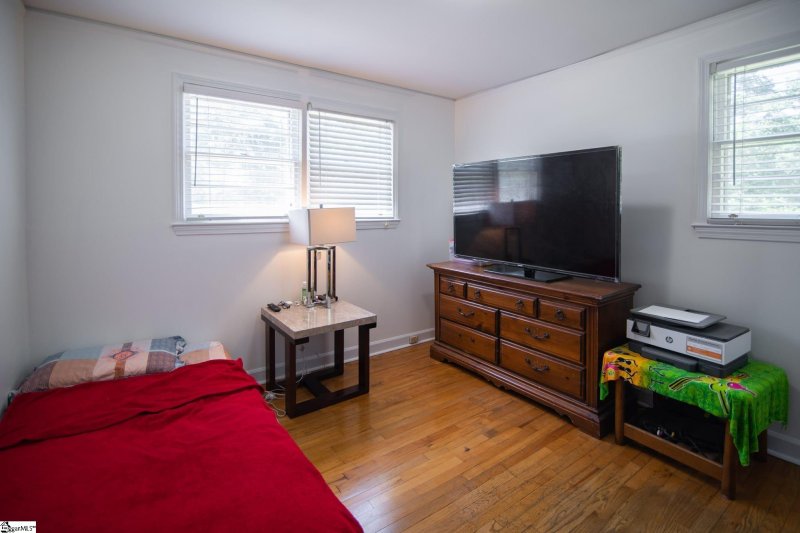 Property image 5 at 1 Ardmore Drive, Taylors, SC 29687
