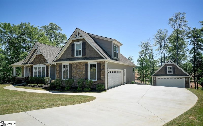 Property image 2 at 730 E Star Drive, Lyman, SC 29365