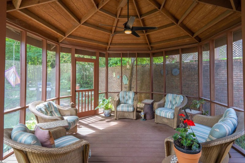 Property image 4 at 121 Hidden Hills Drive, Greenville, SC 29605