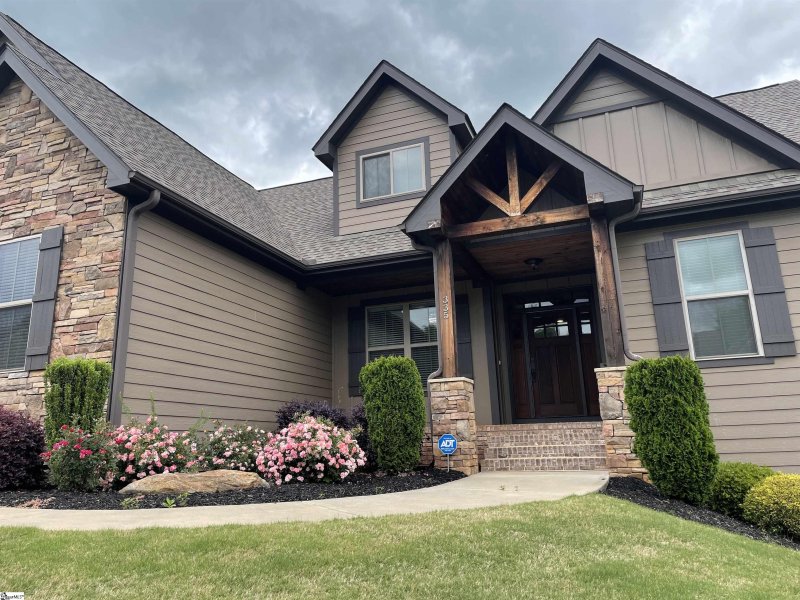 Property image 3 at 335 Brown Farm Way, Taylors, SC 29687