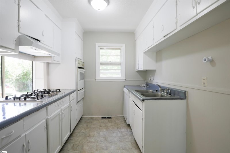 Property image 4 at 233 High Street, Spartanburg, SC 29306