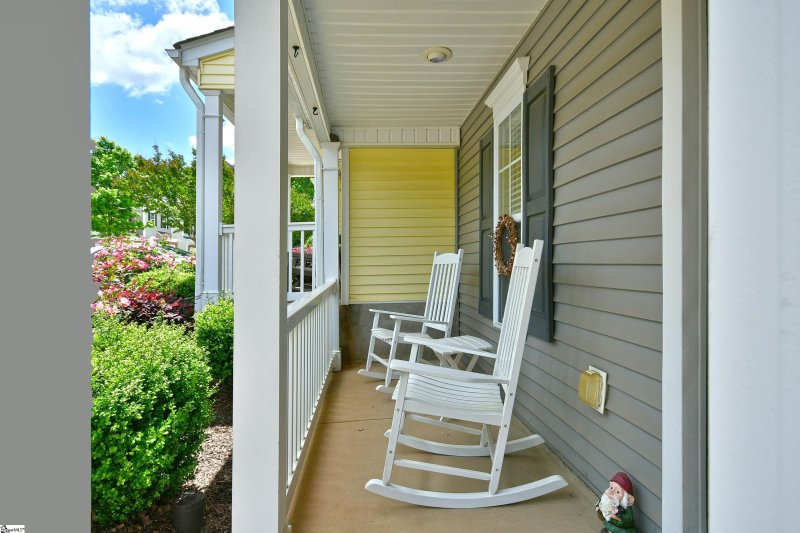 Property image 2 at 238 Cedar Crossing Lane, Greenville, SC 29615