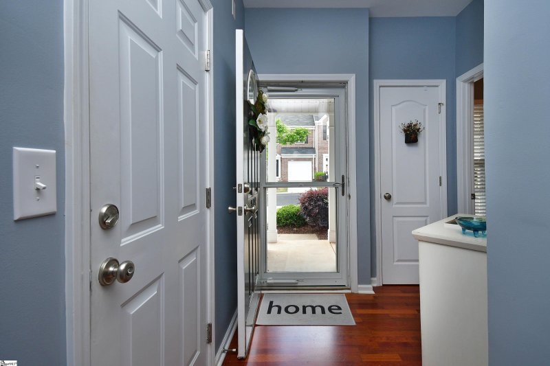 Property image 4 at 238 Cedar Crossing Lane, Greenville, SC 29615