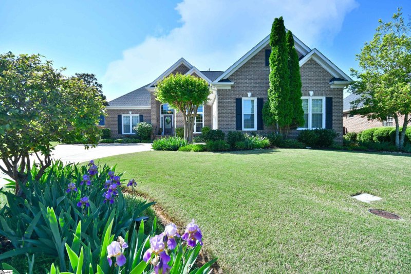 Property image 3 at 4 Margaux Way, Greenville, SC 29615